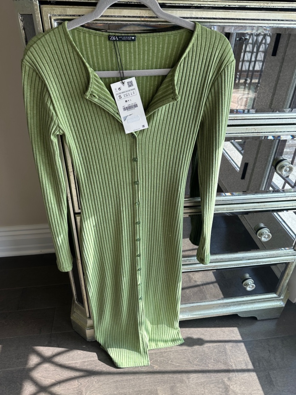 Zara Ribbed Button-Front Long Sleeve Midi Dress in Sage Green